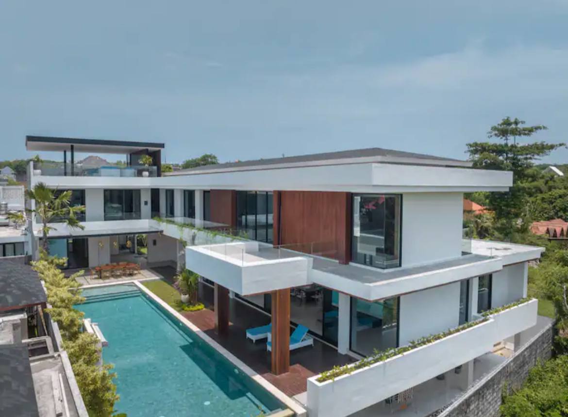 It can be a challenge to finally find that perfect villa property in Bali. Challenges to be navigated often include property valuation, legal and regulatory compliance, rental or purchase agreements, and then finally maintenance and caring for your dream home. Let us simplify the process and streamline things so you can focus on living the Bali lifestyle you’ve been dreaming of.